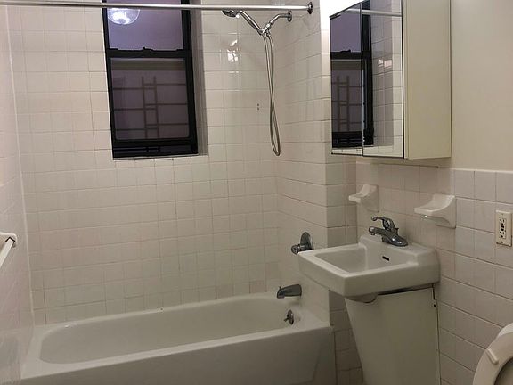 5th image of 16 Morningside Ave APT 4N