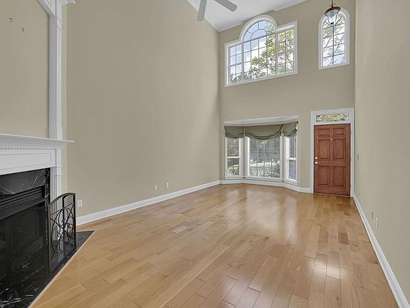 5th image of 3003 Sterling Ct