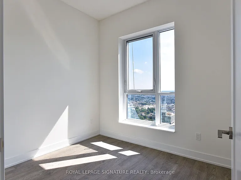 7 Mabelle Ave #3710 — Photo 14