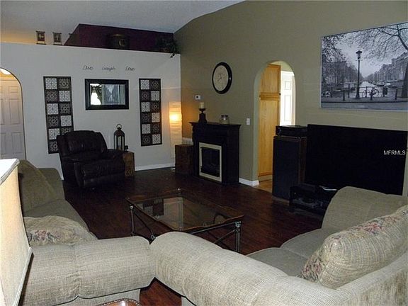 4th image of 10103 Maronda Dr