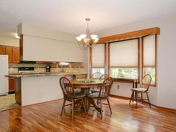 4th image of 4608 Sand Creek Dr