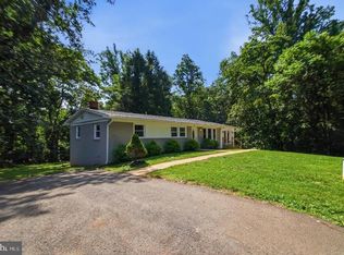 8053 Rocky Ln, Warrenton, VA 20187