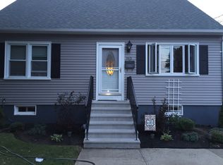 165 Park View Blvd, Cranston, RI 02910