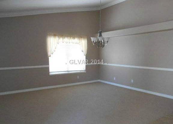 4th image of 7320 Woodstone Ct