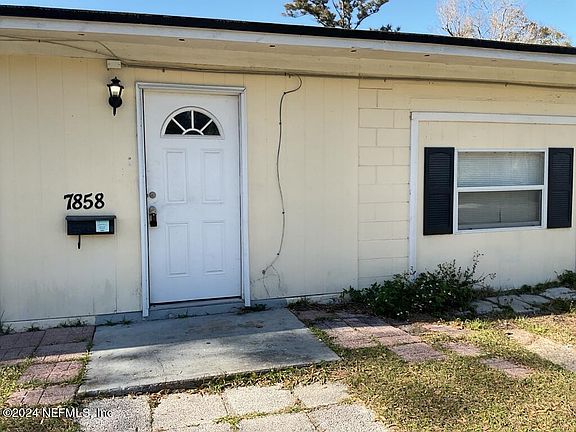 3rd image of 7858 CAXTON Circle E
