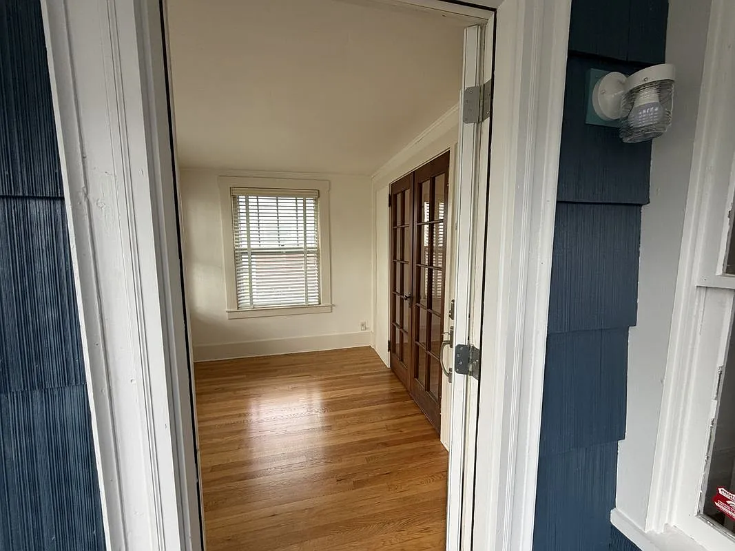 2 bed, 1.0 bath, 1000 sqft, $1,650 — Photo 3
