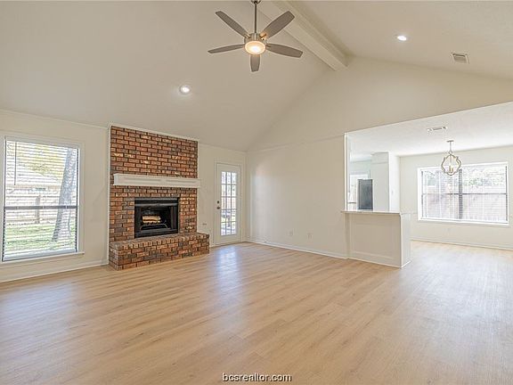 5th image of 2815 Arroyo Ct N