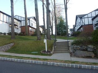 133 Parkside Dr #B, Suffern, NY 10901