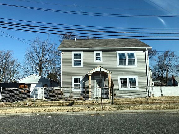 2nd image of 48 Francine Dr N