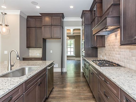 5th image of 2907 Trail Wood Dr #257