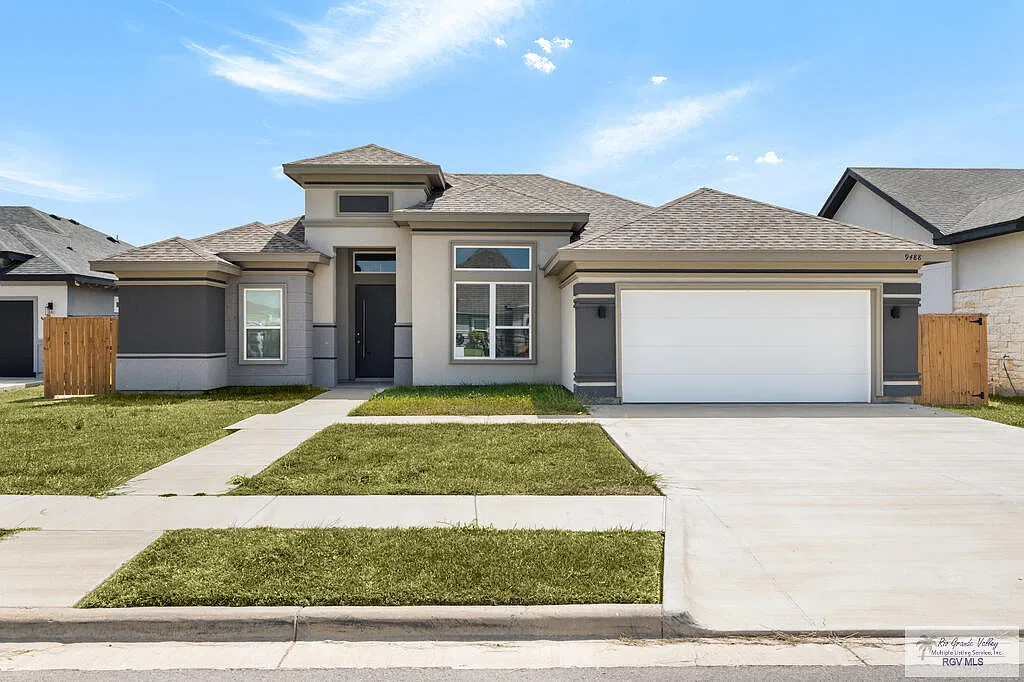 4 bed, 3.0 bath, 2023 sqft, $3,200 — Photo 1