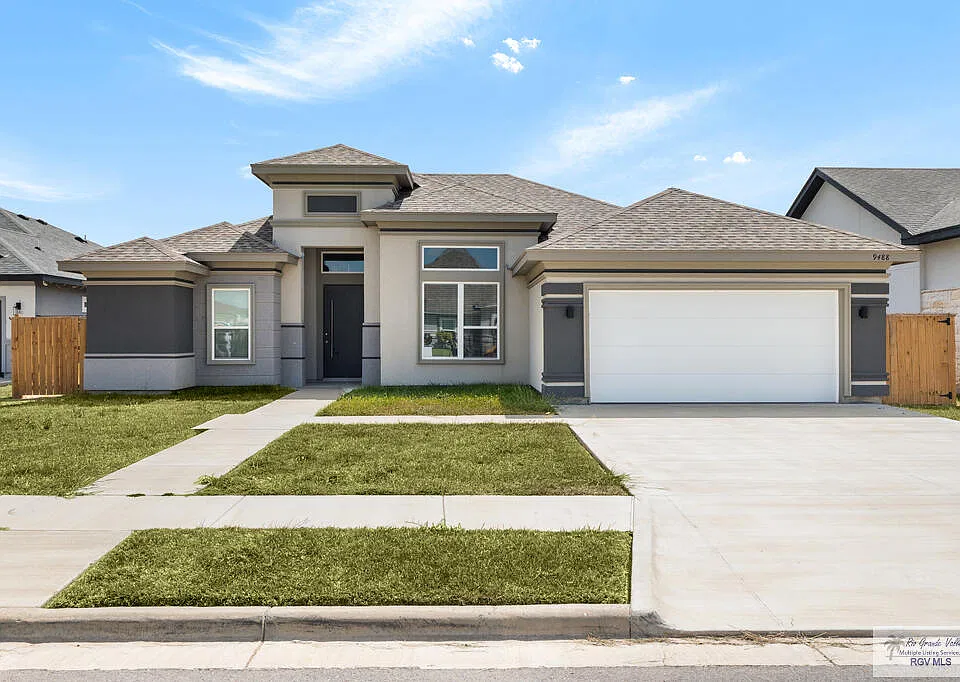 9488 S Queen Palm