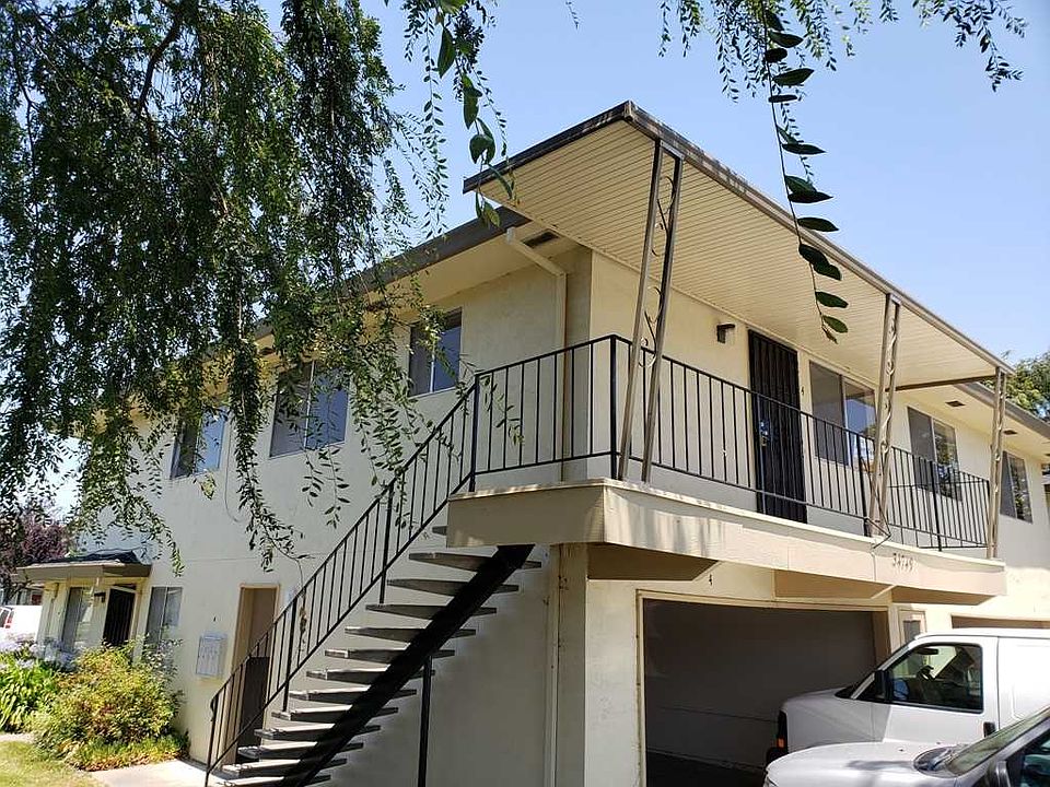1st image of 34749 Skylark Dr #4