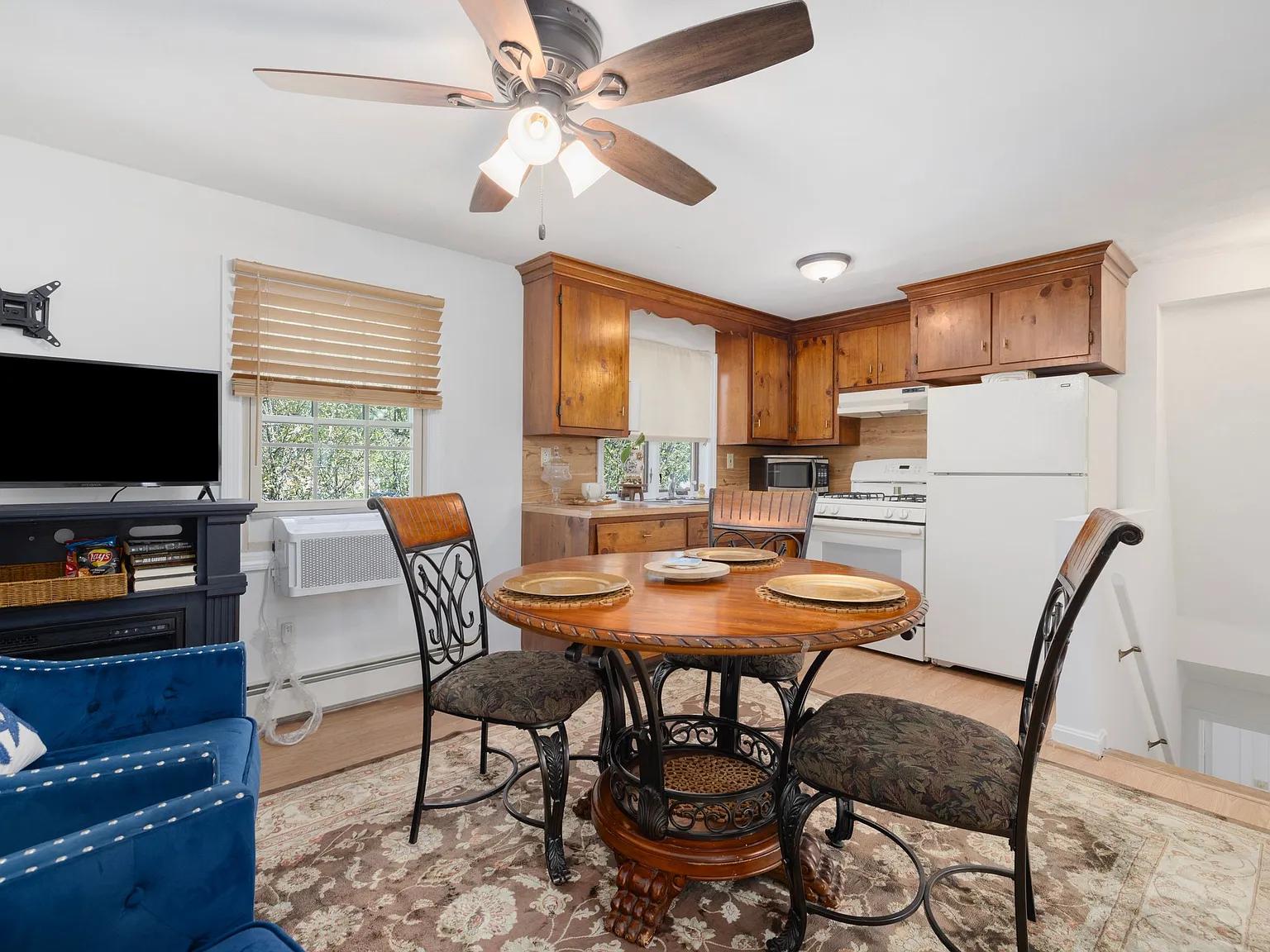 1 bed, 528 sqft, $1,700 — Photo 2