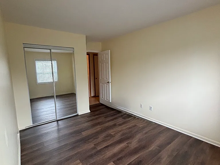 5120 Radnor Ct — Photo 12
