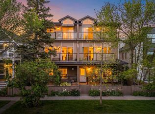 808 W 4th St NE #1, Calgary, AB T2E 3T1