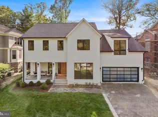 6224 Winnebago Rd, Bethesda, MD 20816