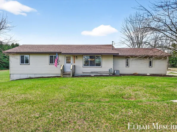 10809 Morgan Mills Rd NE, Greenville, MI 48838