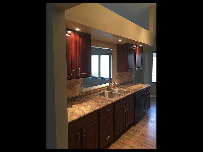 247 New Waterford Pl — Photo 8
