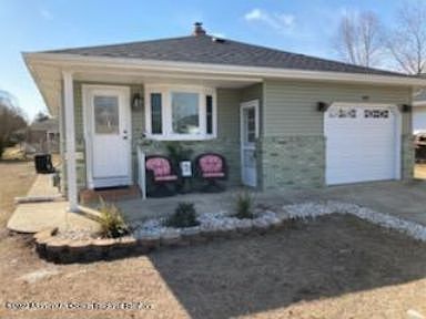 2nd image of 480 Jamaica Blvd