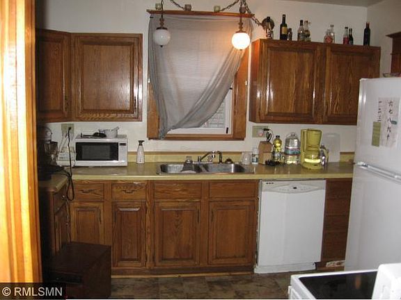 2nd image of 1080 Woodbridge St