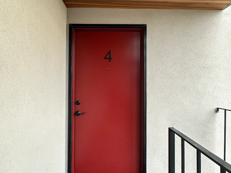 Welcome to Apartment 4!