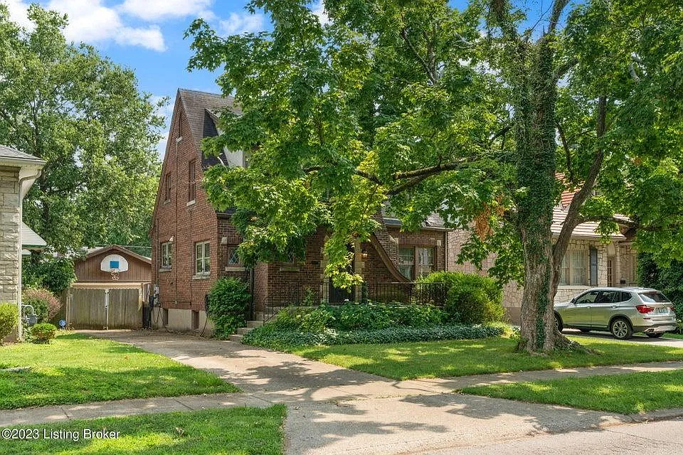 2154 Emerson Ave — Photo 2