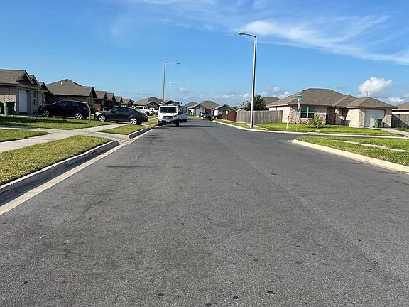 2nd image of 4292 Sabine Ave #3