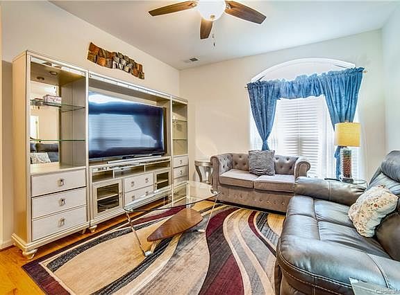 4th image of 2433 Acadia Ct #2300