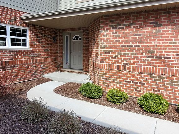 2nd image of 19758 Mulroy Cir