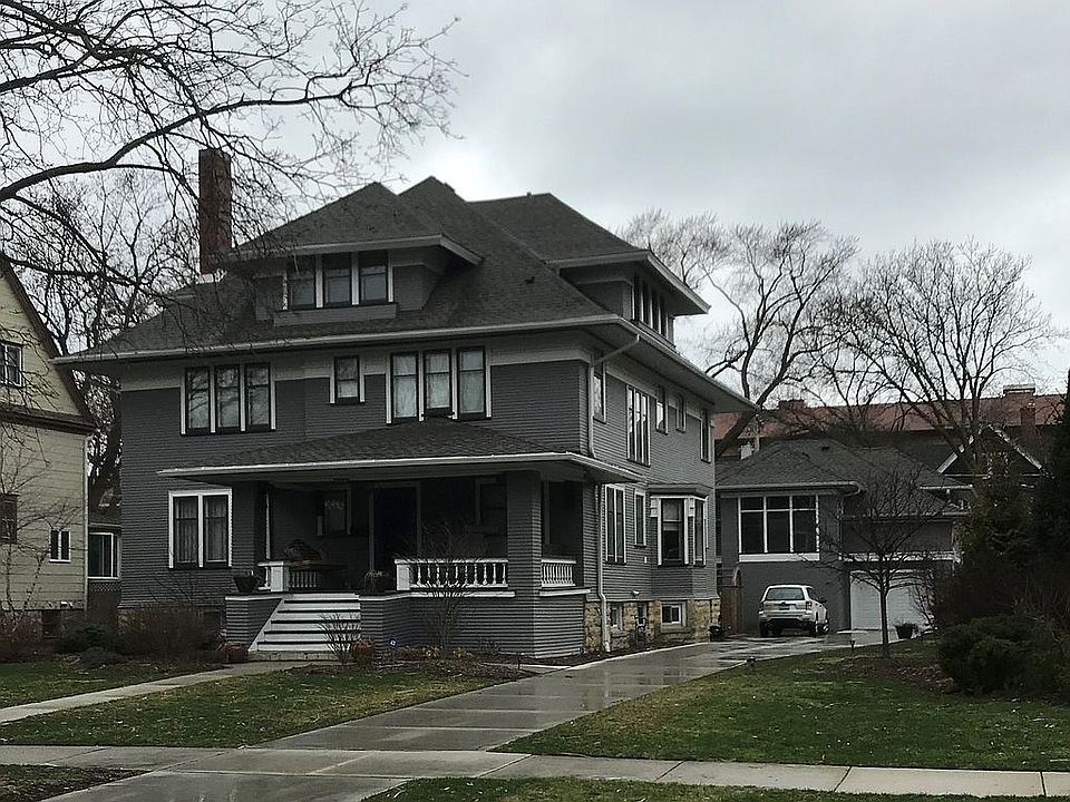 215 N. Elmwood Ave.