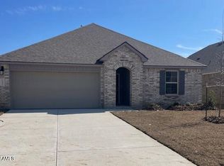 1605 Highland Dr, New Iberia, LA 70560