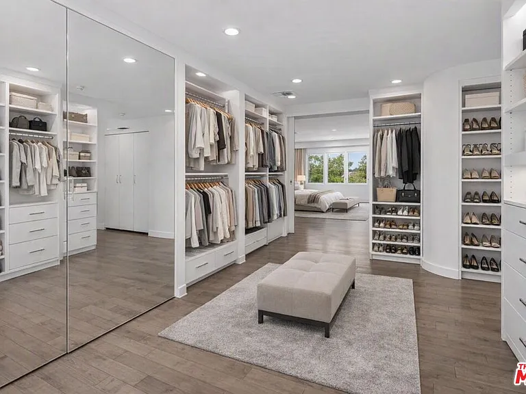 305 S Bedford Dr — Photo 22