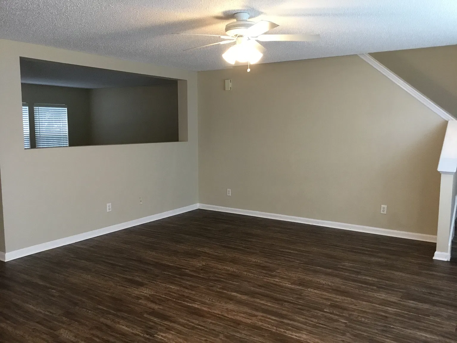 4 bed, 2.5 bath, 2635 sqft, $2,485 — Photo 4