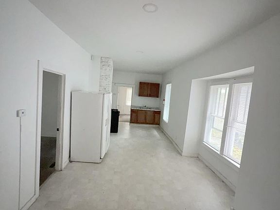 3rd image of 12211 Ilene St