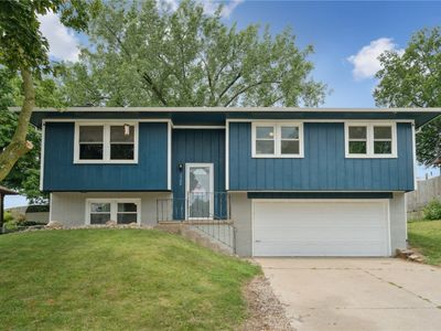 1708 Woodside Ct NW, Cedar Rapids, IA, 52405