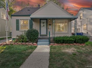 4484 Howe Rd, Wayne, MI 48184