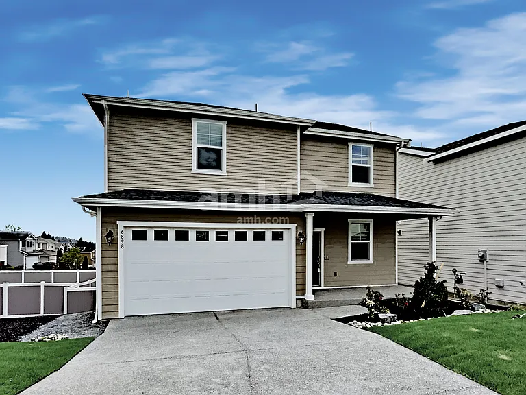 6898 35th Pl NE — Photo 1