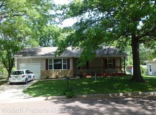 811 Cypress Ln, Columbia, MO 65203