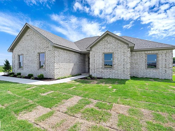 4th image of 103 Arrow Dr