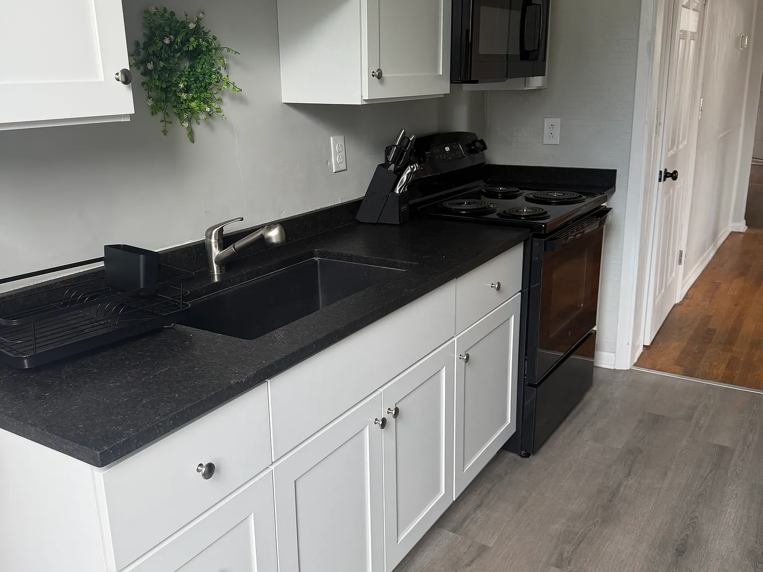 2 bed, $2,000 — Photo 4