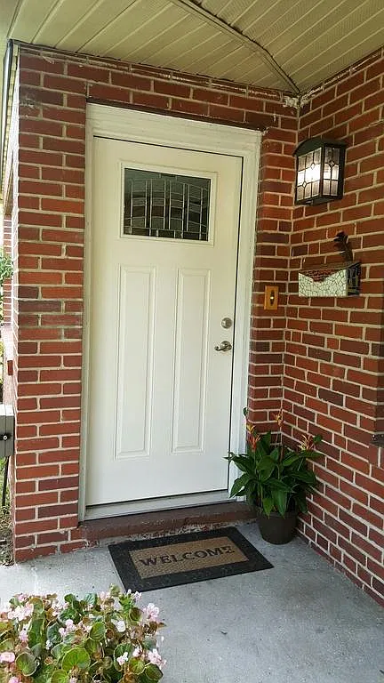 4 bed, 1800 sqft, $2,850 — Photo 2