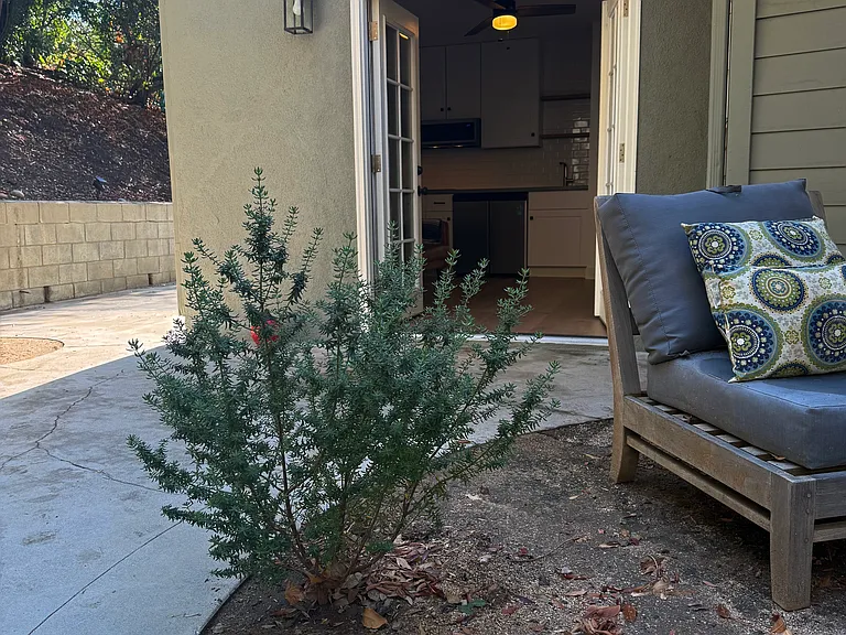 Martha St — Photo 10