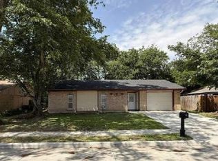 3113 Glendale Dr, Grand Prairie, TX 75052