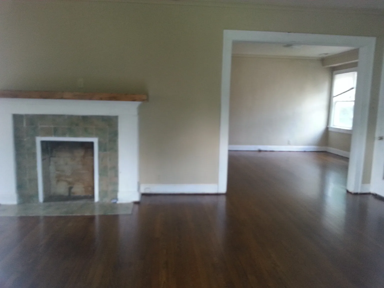 3 bed, 1200 sqft, $1,050 — Photo 3