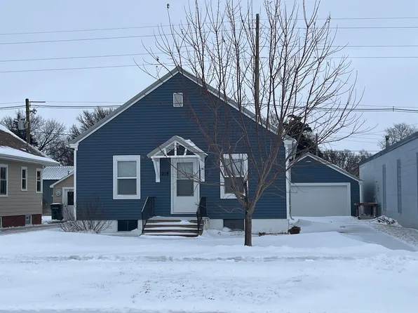 218 N Minden Ave, Minden, NE 68959