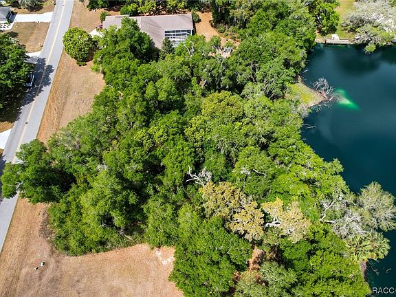 2nd image of 2803 N Canterbury Lake Dr