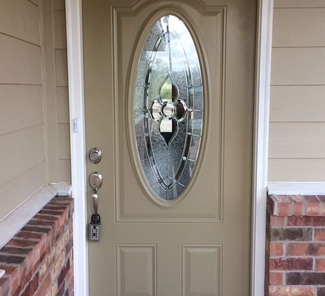4th image of 904 W Bates