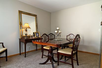 5th image of 910 Woodside Dr
