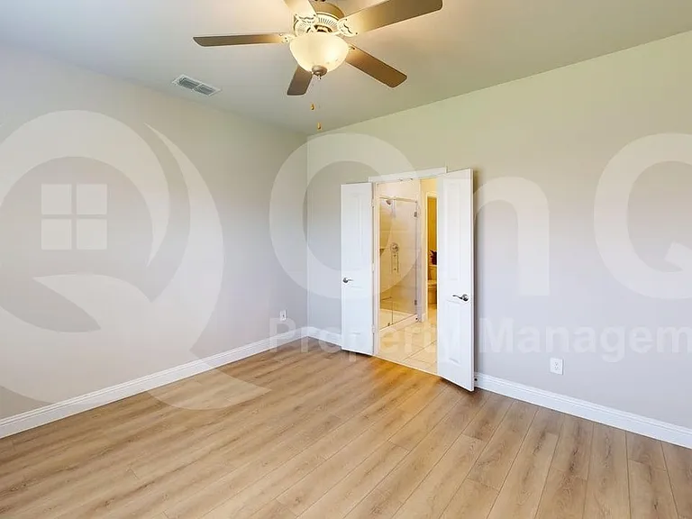 616 McKenna Dr — Photo 10